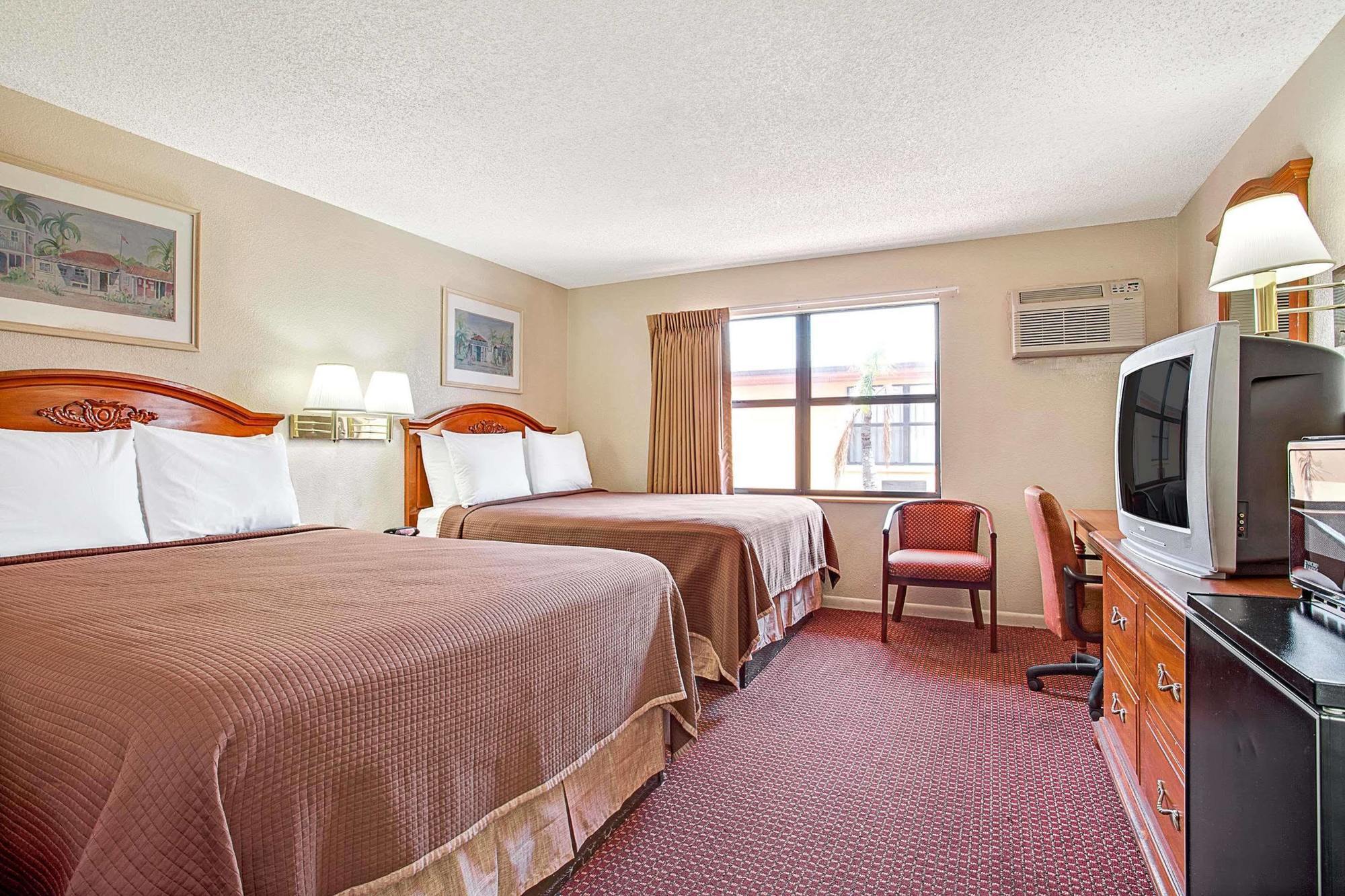 Airport Inn Tampa Eksteriør billede